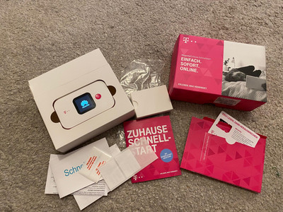 Telekom-HUAWEI Mobilfunk Router E5577Cs 321-Weiß (NEU)