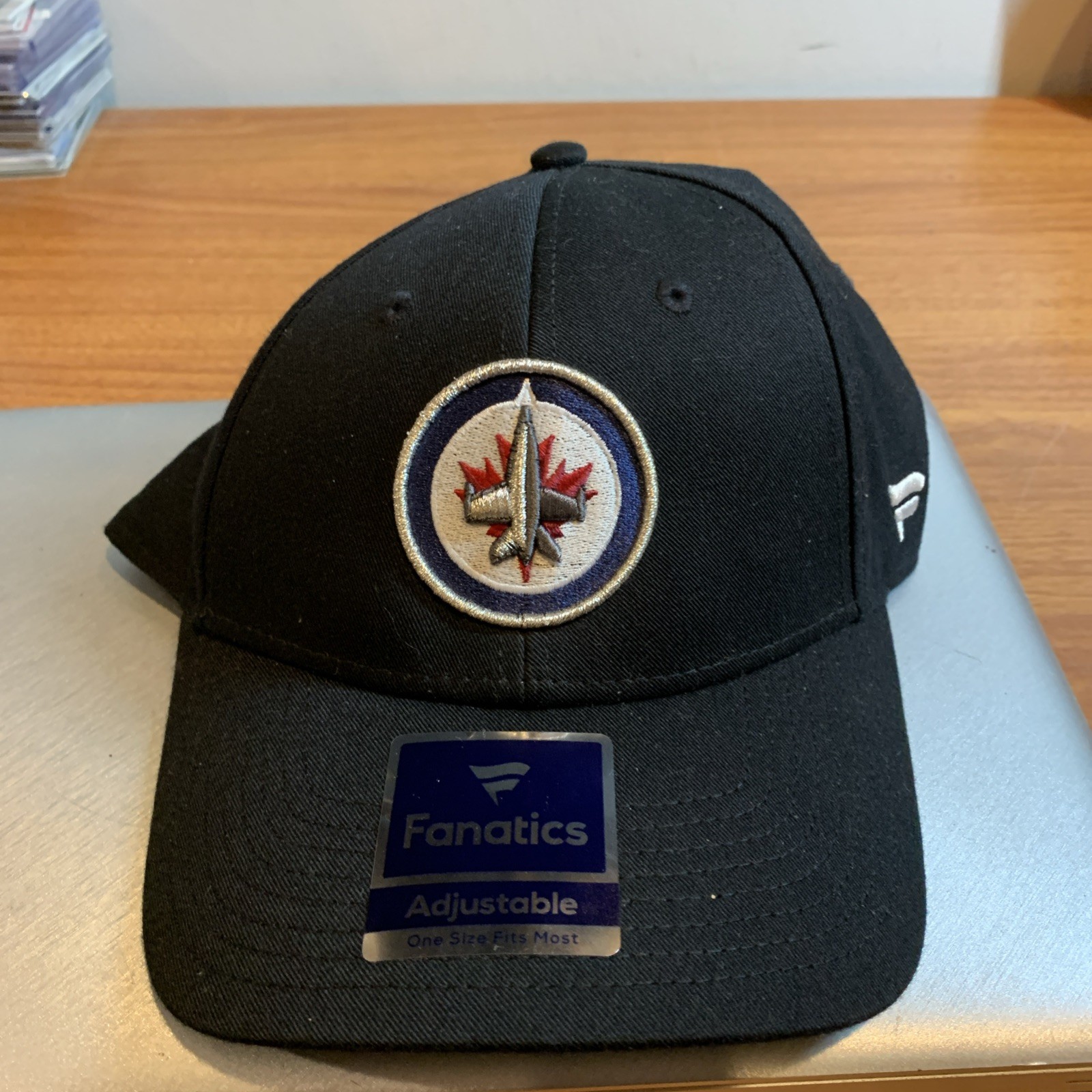 NWT Winnipeg Jets Adjustable Cap HAT Fanatics One Size Official NHL