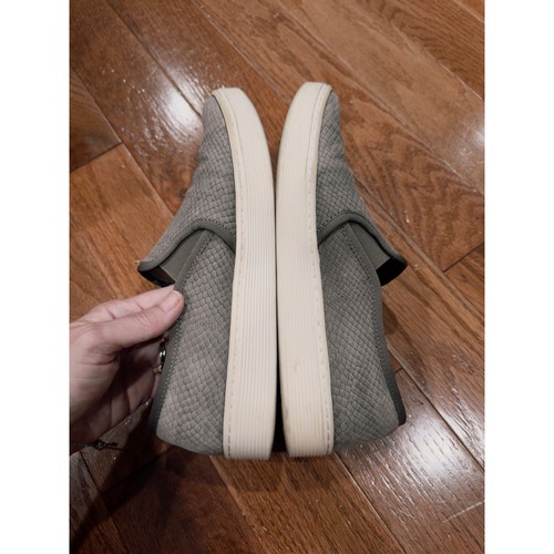Sofft Grey Snakeskin Embossed Leather Slip On Sneakers Womens 10M Loafers - Picture 5 of 7
