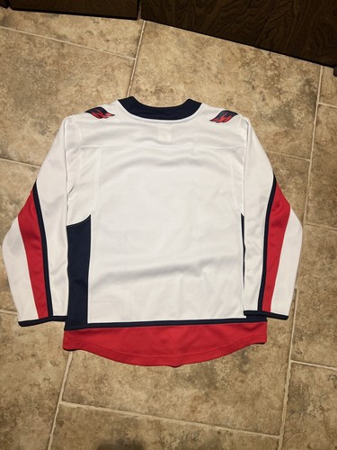 Washington Capitals Fanatics Official NHL Hockey Jersey blank Men’s Small - Picture 5 of 7
