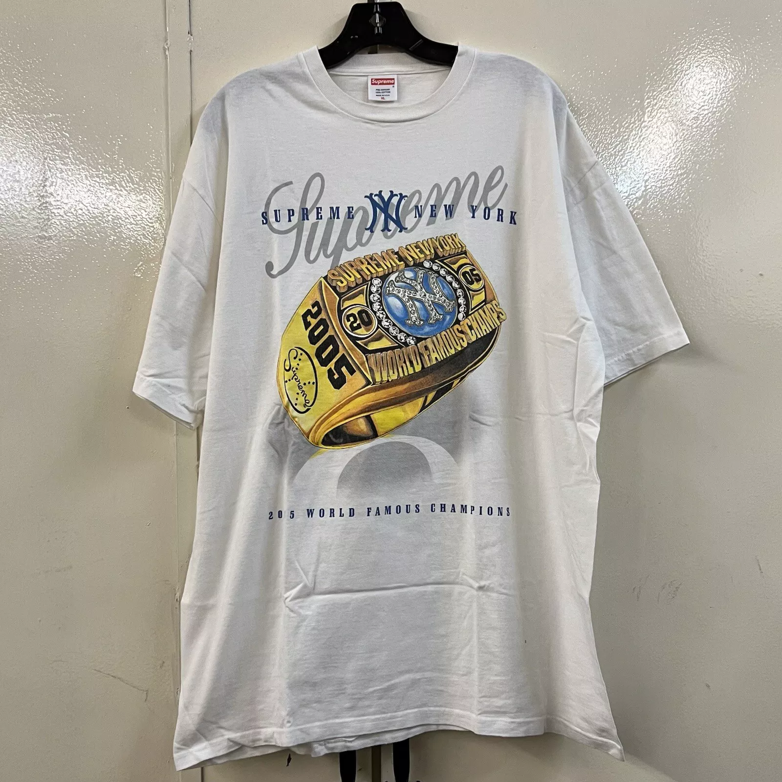 Tee shirt vintage Supreme New York Yankees Champion Ring 2005 taille XL