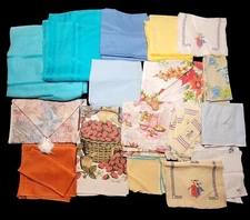 Vintage Lot Of Linens Colors Job Lot Table Clothes Placements Napkins Towels ++