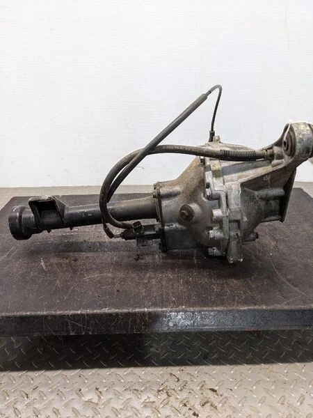 1997-2005 Chevy Blazer S10 GMC Jimmy S15 Front Axle Differential Carrier 3.42 - Image 3 of 4