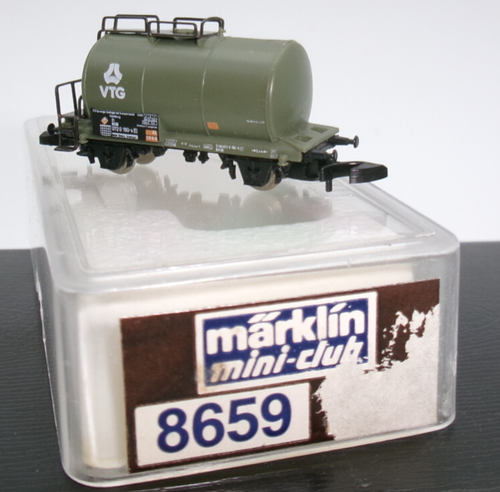 Marklin Mini-Club Trio - Z Gauge 8203, 8612 , & 8629 (tank) Cars - Picture 3 of 9