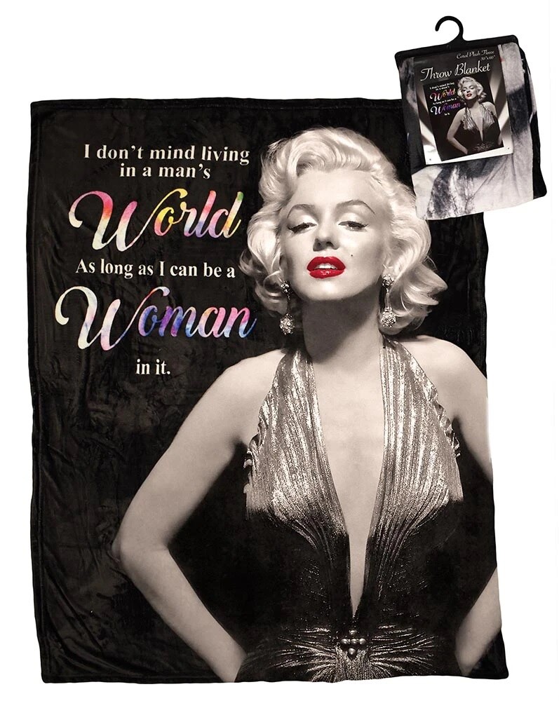 New Woman in the World Marilyn Monroe Plush Fleece Throw Gift Blanket Sexy  Photo