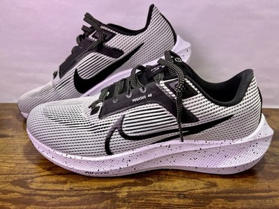 Nike Air Zoom Pegasus 40 Women 9.5 Men s Size 8 White Black Sneakers DV3854-004