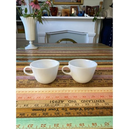 Vintage CORNING Milk Glass Coffee Tea Mugs Set of 2 Cups USA MCM Retro Pair