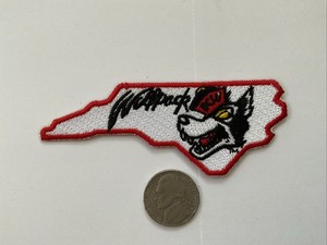 Iron Sport Team, NCAA North Carolina Tar Heels University Embroidered Patch, Cloth Hook And Eye, 3.25x2.75 In - Foto 6