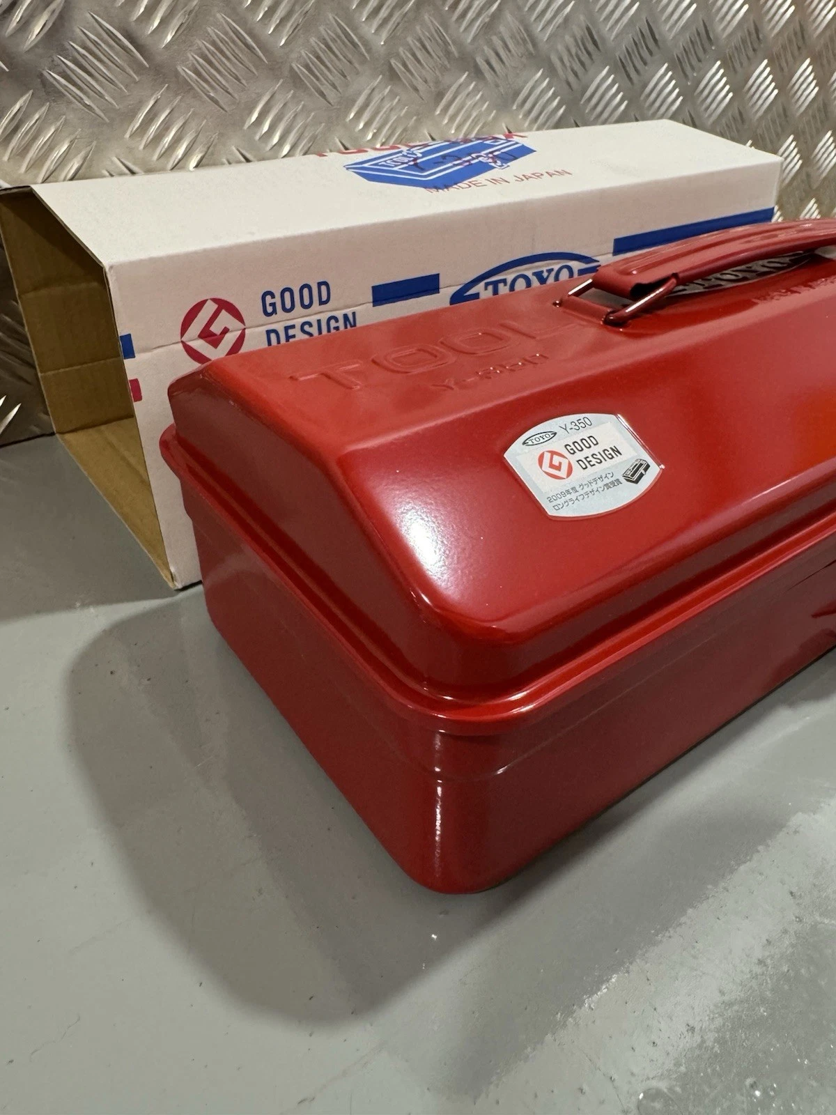 TOYO STEEL Y-350 Trunk Shaped Tool Box Red Pressed Steel Brand New 6