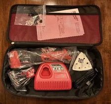 Milwaukee Tool 2526-21XC - Milwaukee M12 FUEL Oscillating Multi-Tool Kit