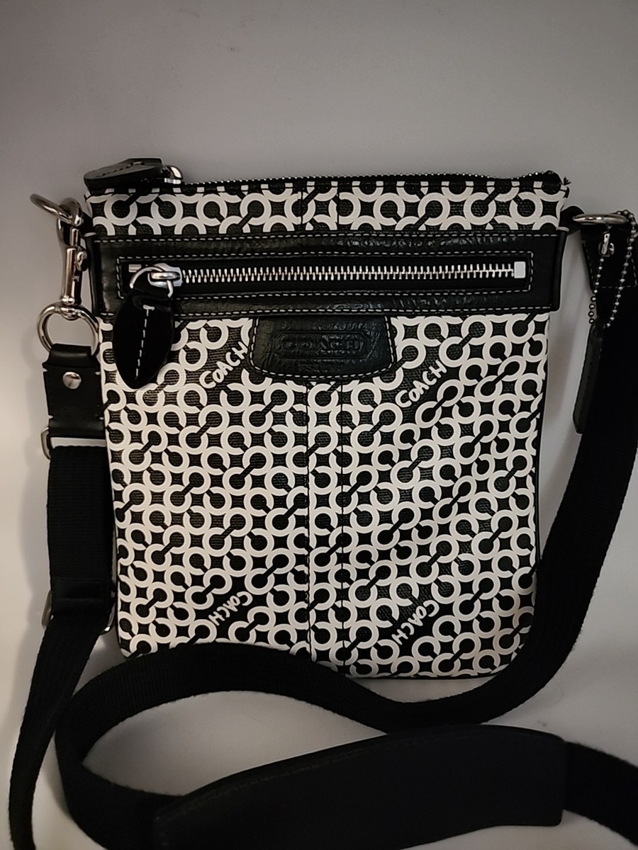 Coach Bag Penelope Op Art Crossbody Swing Pack Black and  display picture 1