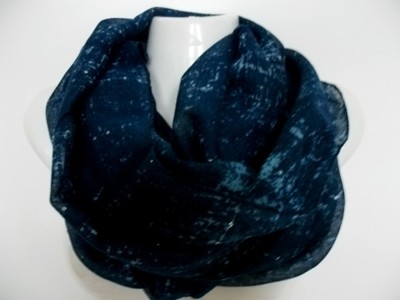 Loop Schlauchschal washed out mit dezenten Pailletten marine blau 