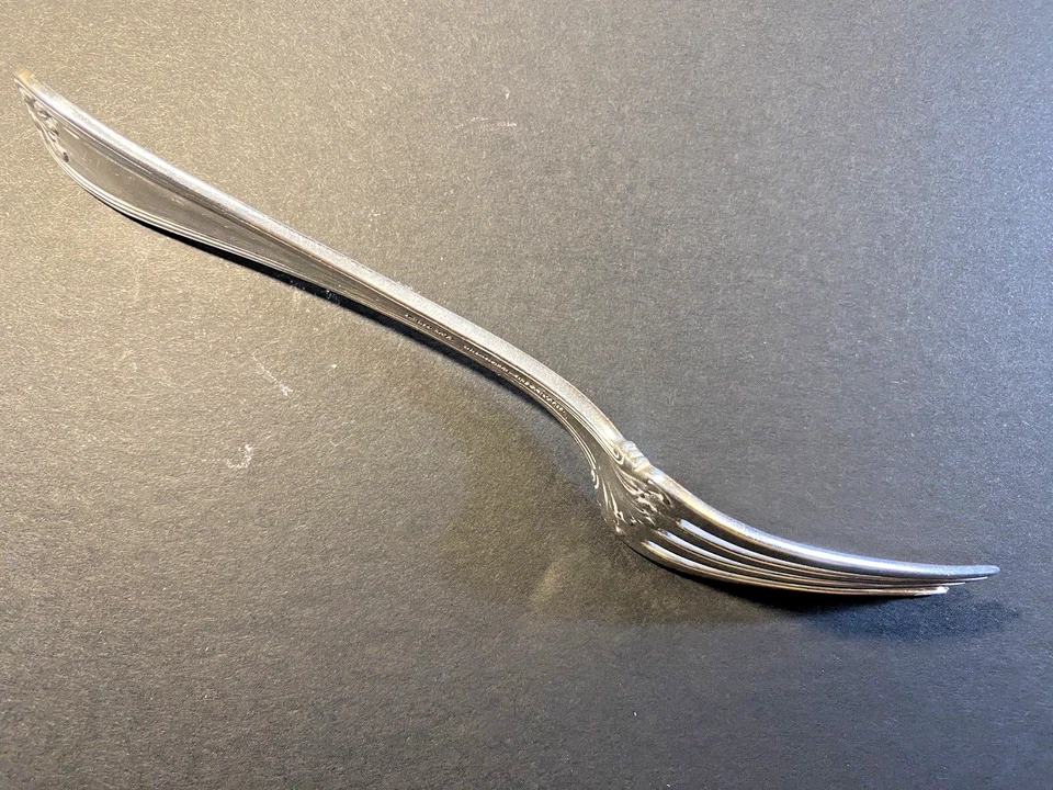 Tenedor regular Tiffany & Co de plata esterlina colonial 6 3/4" cubiertos 56 gms mono Foto 2 de 4