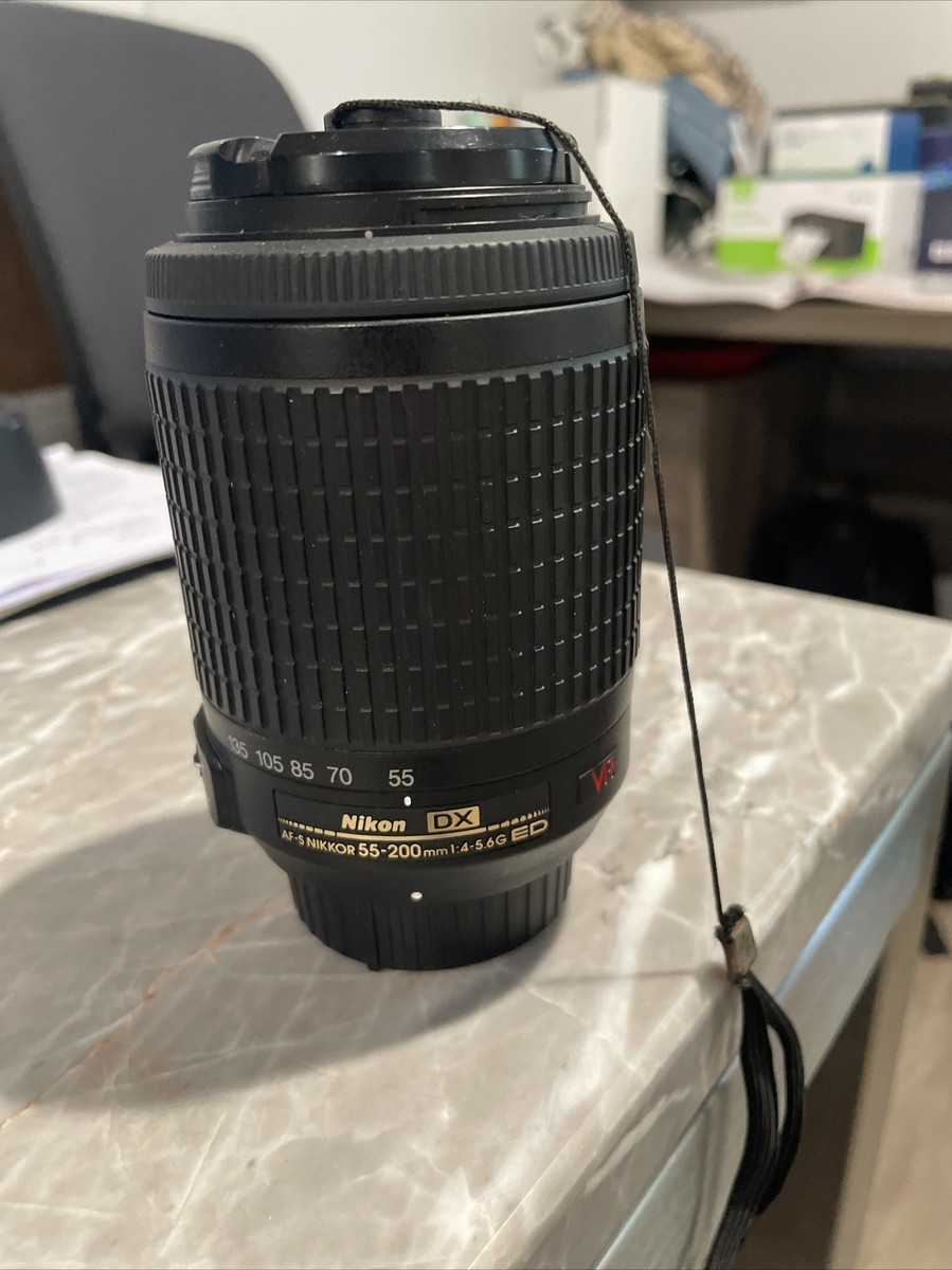 Nikon AF-S DX 55-200mm f/4-5.6 G ED Auto Focus-S DX Nikkor