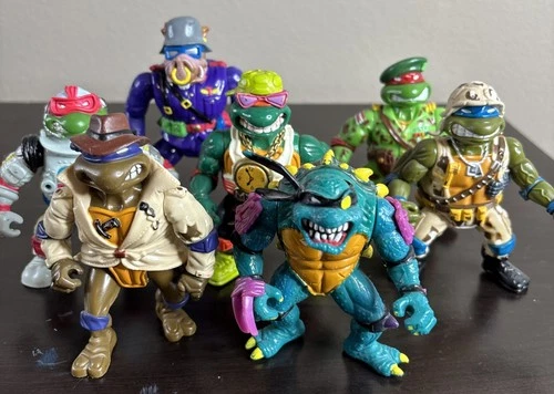 Lot of 7 Vintage Teenage Mutant Ninja Turtles Figures / TMNT - No Weapons