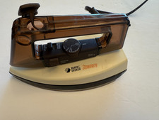 Plancha de viaje BLACK & DECKER VAPOR Y SECO mango plegable