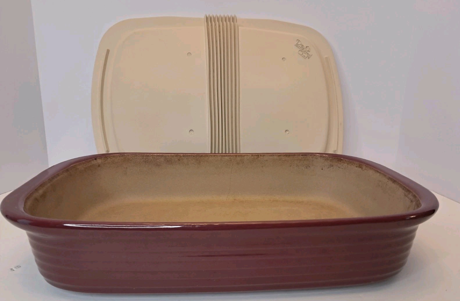 PAMPERED CHEF 3.5 QT Cranberry Stoneware Baker Lasagna Pan 9x13 with Lid