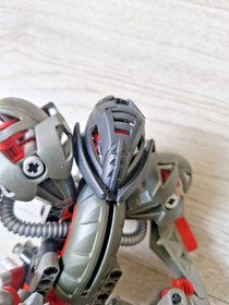 LEGO Bionicle 8593 Makuta Teridax Villain Mata Nui with Kraahkan and Instruction