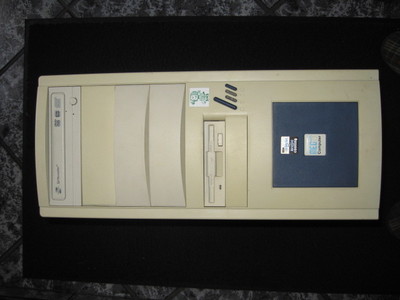 Komplettrechner Intel Celeron 2,3 GHZ 1,5 GB Ram 200 GB Win 7