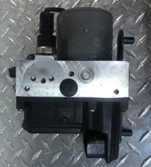 2008 BMW Alpina B7 ABS Anti-Lock Brake Pump Module Assembly GENUINE OEM - Image 4 of 4