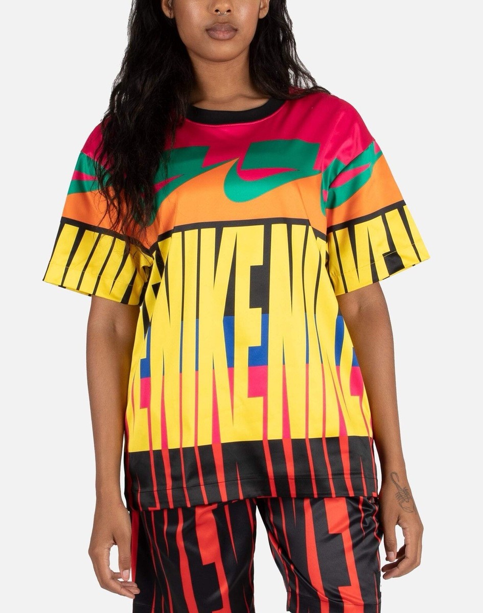 nike sportswear multicolor