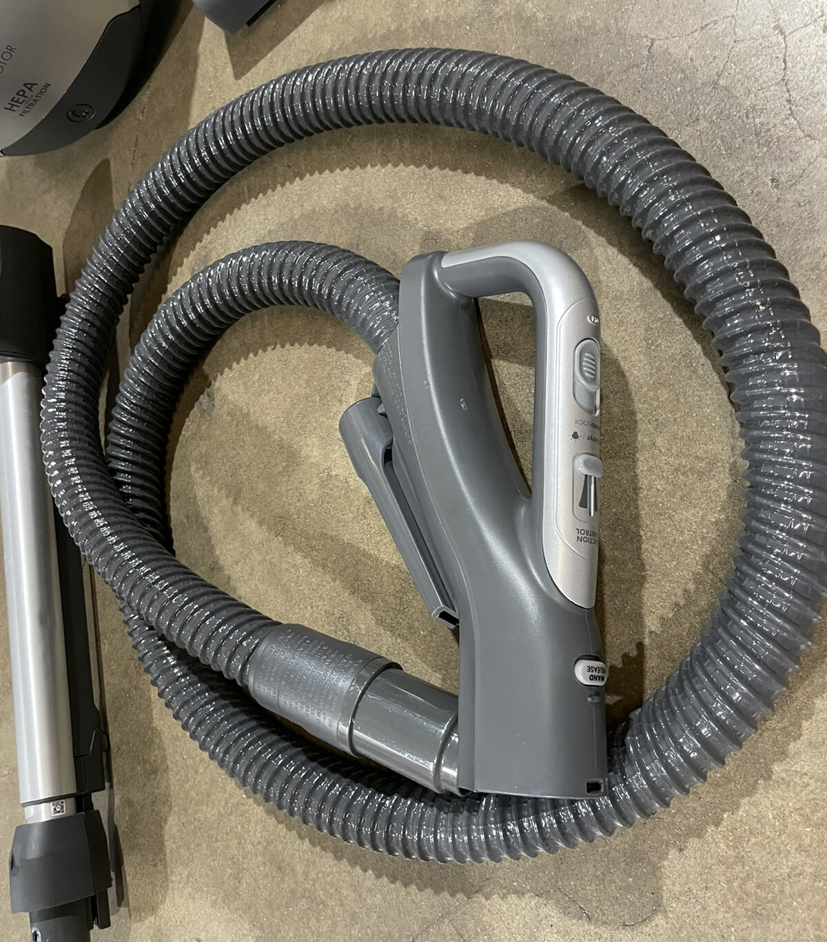 Kenmore Elite 21814 Pet Friendly CrossOver Canister Vacuum Silver/Gray