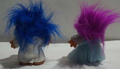 Lotto 2 Troll e vestiti originali TT Dam Troll design 2001 Playmate capelli blu/rosa - Foto 3 di 5