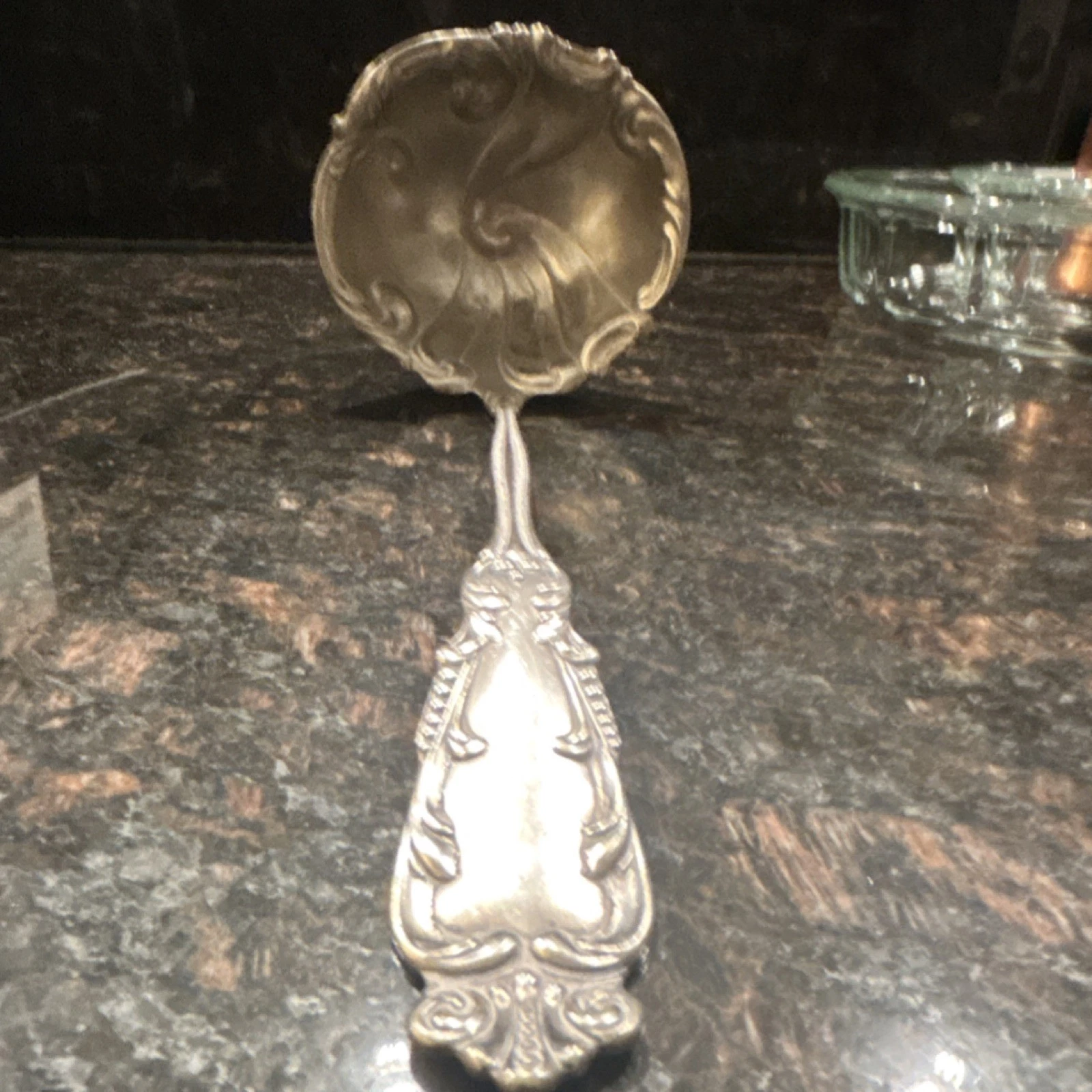 Holmes & Edward’s xlv Antique Silverplate Ornate Ladle Serving Utensil