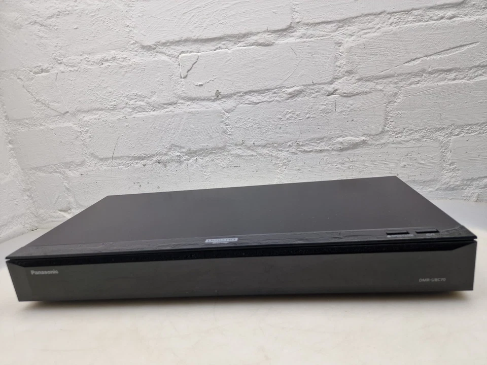 Panasonic DMR-UBC70 4K Ultra HD Registratore Blu-ray HDMI LAN RF IN/OUT - Immagine 2 di 4
