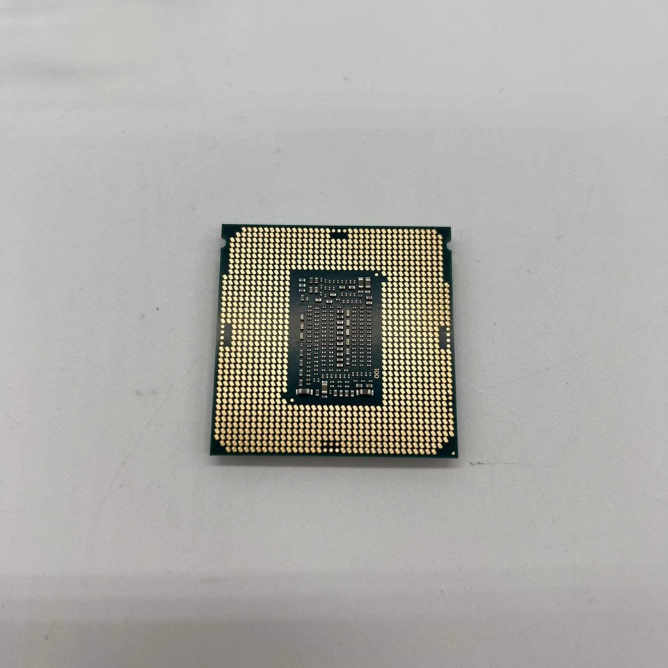 CPU Intel Core i7-8700K 3,70 GHz 6 núcleos SR3QR 12 hilos LGA 1151 Foto 2 de 2