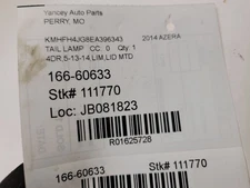 Used Center Tail Light Assembly fits: 2014 Hyundai Azera lid mounted center Cent