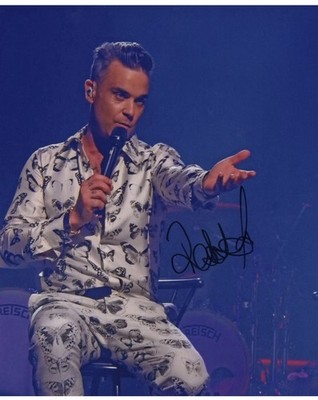 Robbie Williams Original 10''x8'' handsigniertes Foto + Echtheitszertifikat