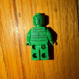 LEGO Scorpion Minifigure Marvel Super Heroes 76057 Missing Stinger