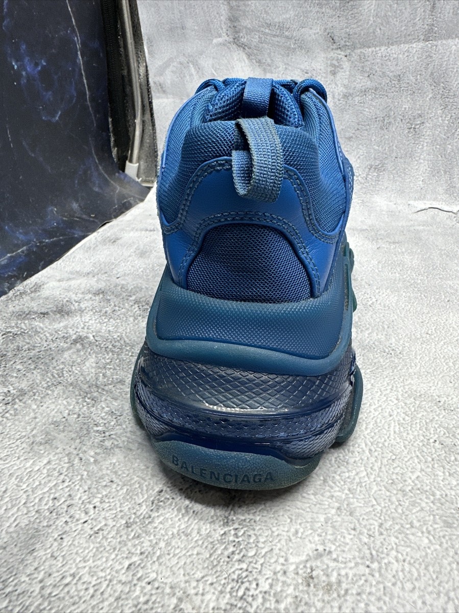 Balenciaga Triple S Men's Sneakers Size 43 EU / 10 US Blue Balenciaga Triple S Men's Sneakers Size 43 EU / 10 US Blue