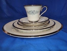 REPERTOIRE by LENOX CHINA, 5 Piece Place Setting, EXCELLENT CONDITION  