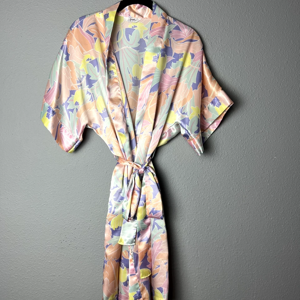 Bata Abrigo Peignoir De Colección Henson Kickernick Pequeña Pastel Floral Satén 36" Largo Foto 3 de 4