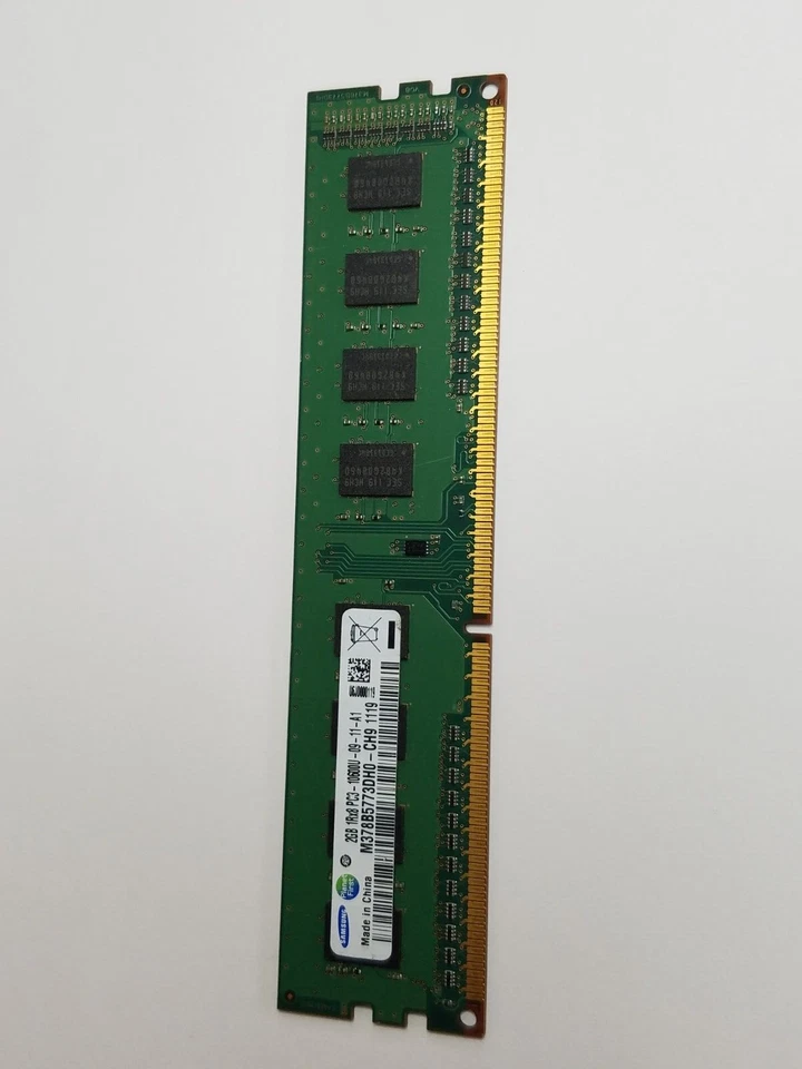 SAMSUNG 2GB 1RX8 PC3-10600U PC RAM Card Memory Upgrade Chip - Image 2 of 4