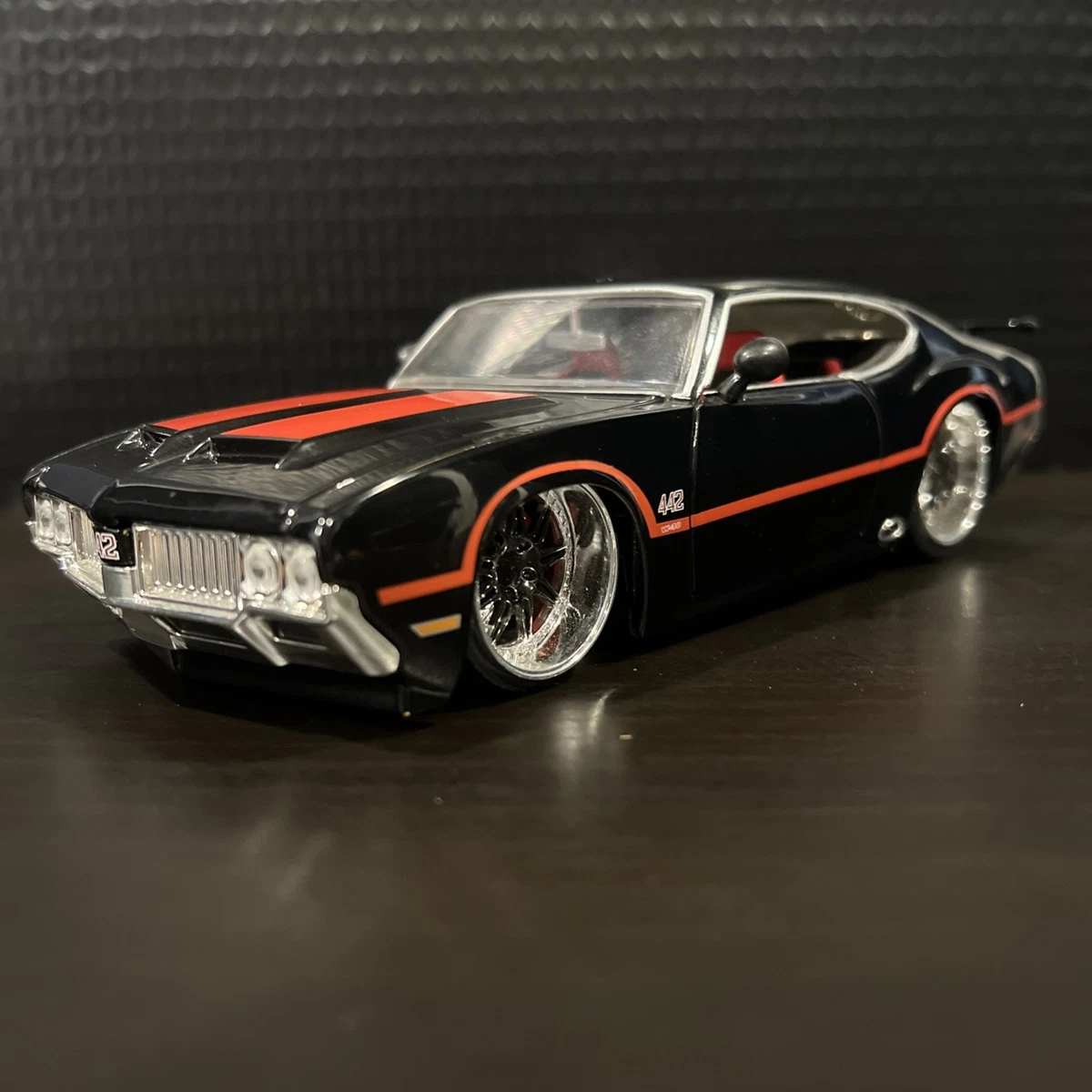 Jada Toys Oldsmobile 442 Contemporary Manufacture Diecast Cars