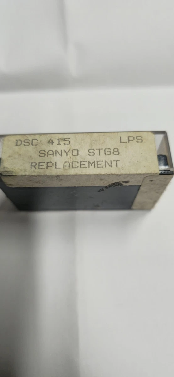 Sanyo ST68 - DSC 415Probablemente un reemplazo de diamante elíptico