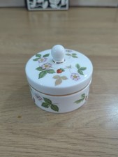 Wedgwood Wild Strawberry Round Lidded Trinket Box - Excellent Condition 