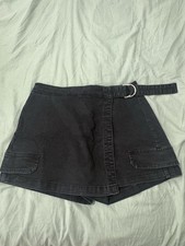 Women’s Black Skort  Size Large Missing Button Fair Condition