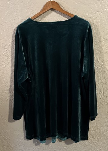 Quaker Factory Velour Tunic Top Women’s 2X Green V-Neck Rhinestone Soft Holiday - Picture 2 of 7