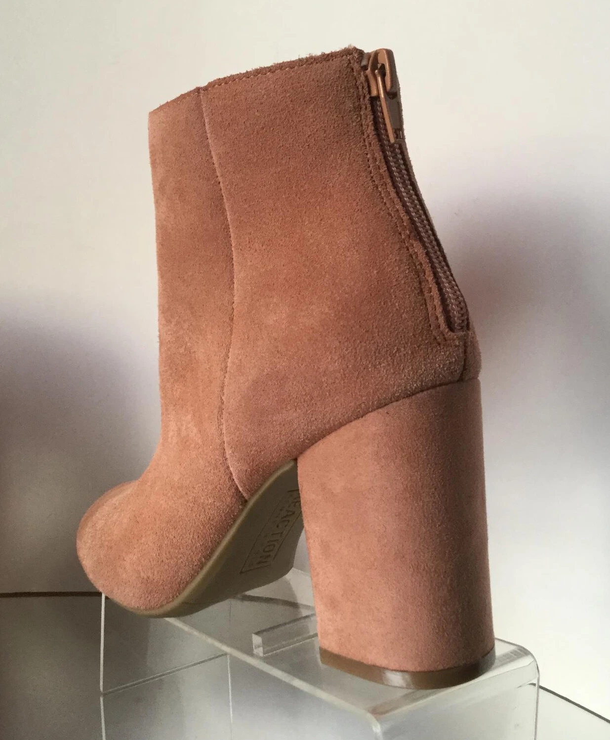 NEW BALANCE NUOVI stivaletti Kenneth Cole Reaction scamosciati pesca scura (taglia 6) prezzo al pubblico consigliato $170 00