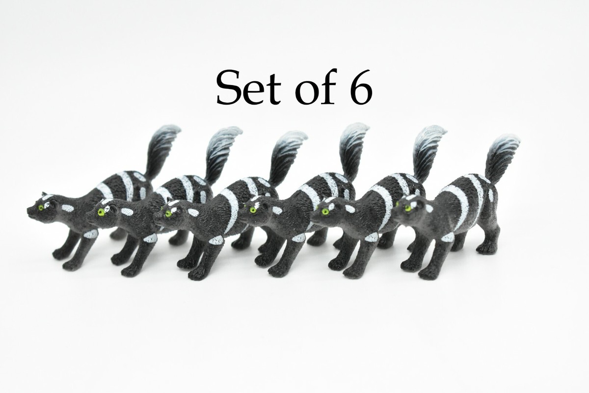 小物 skunk file.jpg