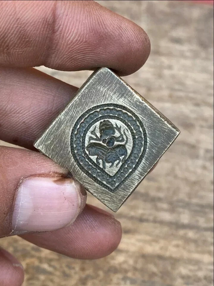 Antigua figura de diosa tallada a mano de bronce hermosa colgante joyería molde troquel Foto 4 de 4