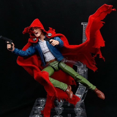 Marvel Legends Marvel's The Hood Dedicated Wire Red Cape - Picture 3 of 12