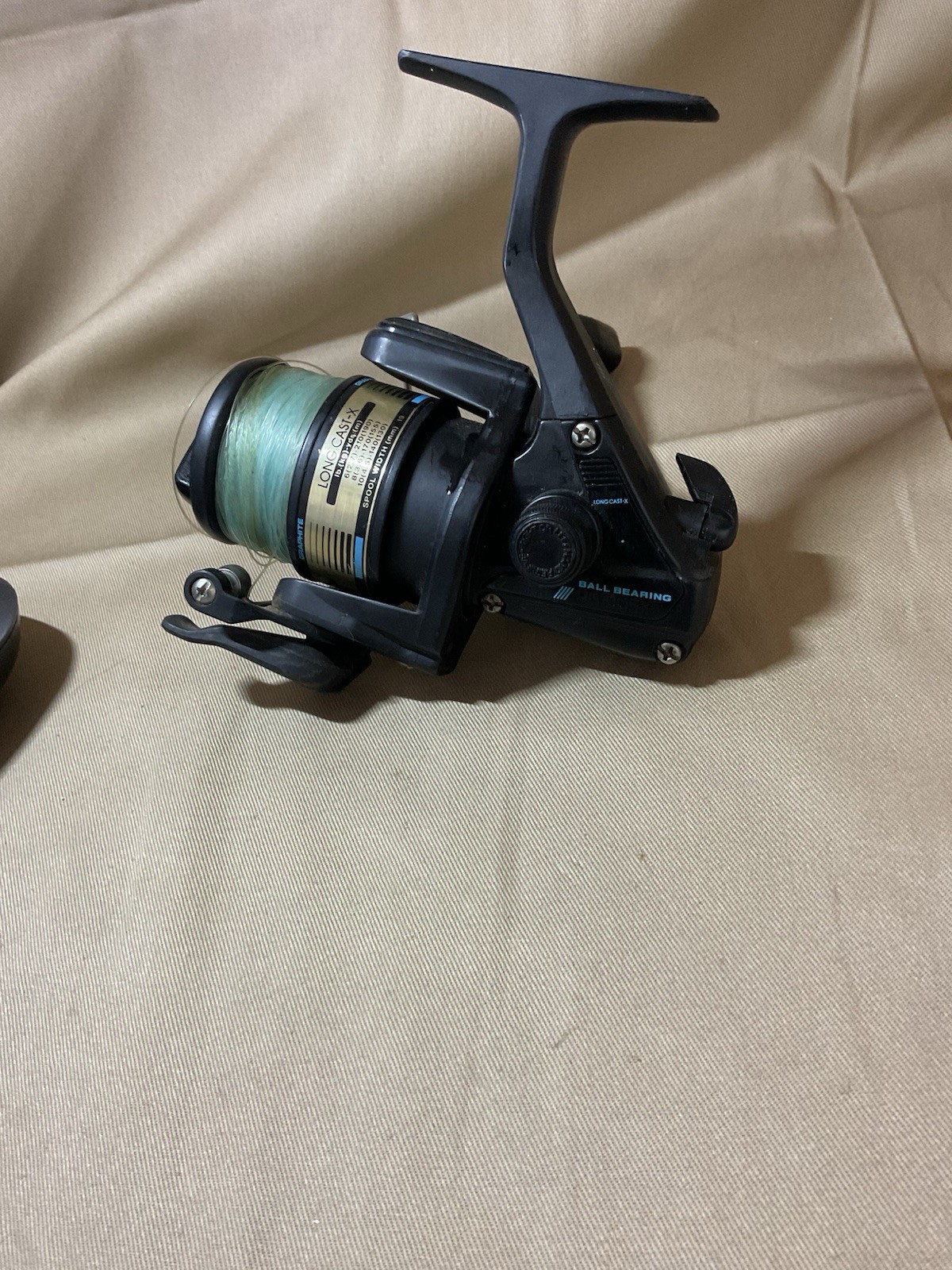 Vintage Daiwa Spinning Fishing Reel Cast-X AG2000XB Bass Catfish