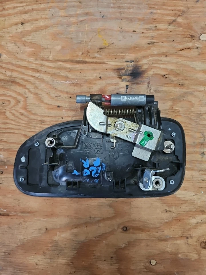 Manija de puerta exterior delantera derecha Nissan NV 200 2013-20 pasajero Foto 2 de 3