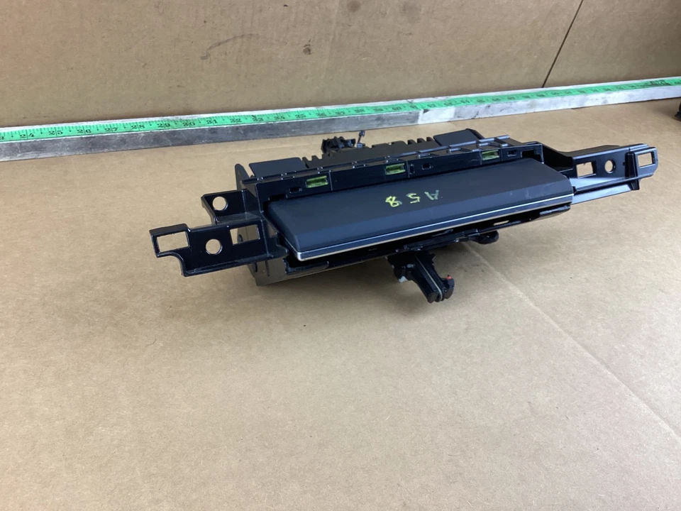 Audi A6 2012-2016 salpicadero delantero navegación información pantalla OEM Foto 2 de 4