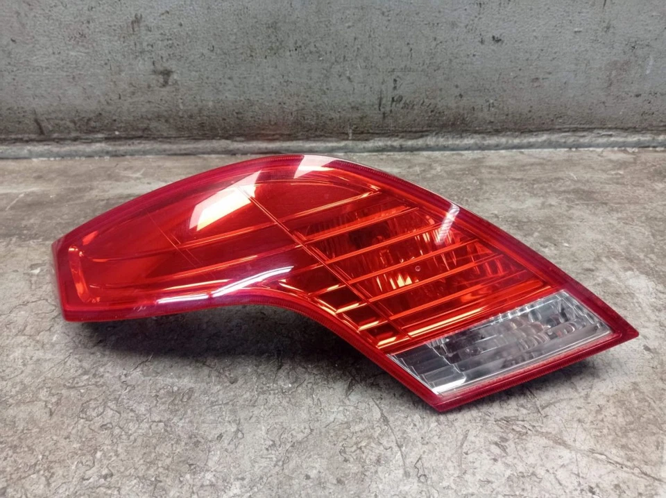 Faro Posteriore Interno Sinistro Per FORD FOCUS II CABRIOLET 1.6 6N41-13A603-A - Immagine 2 di 4